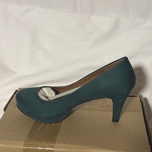 Boston Design Studio -Green Suede Heels Pumps Size 8 M